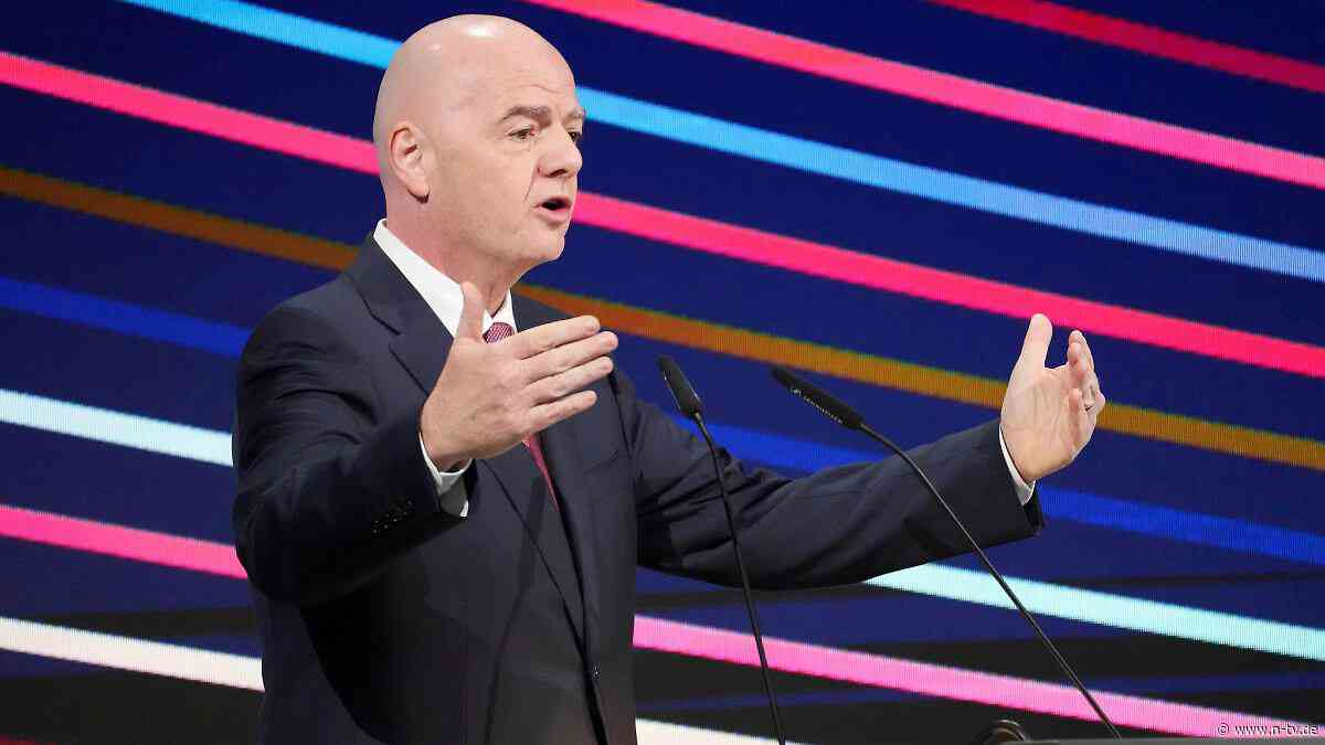 Bitte per Brief an FIFA: "Im Namen des Fußballs": Infantino soll Jugendturnier fernbleiben