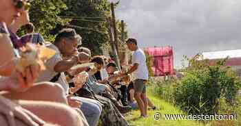 LIVE Lowlands | Festivalgangers leggen bodem voor wat er komen gaat