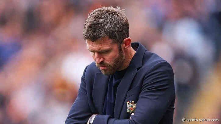 Man Utd 'didn't look ready' - but hurting Carrick remains calm