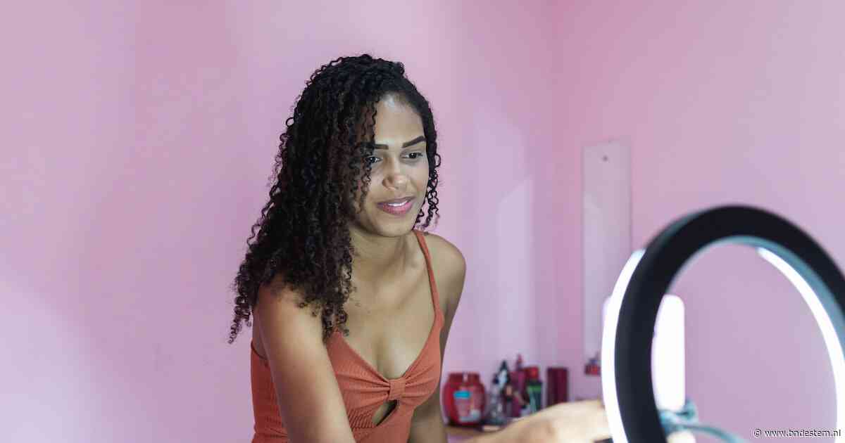 Streamers bedelen voor geld op TikTok, en dat werkt: ‘Voor een bezoek aan de bios betaal je toch ook?’