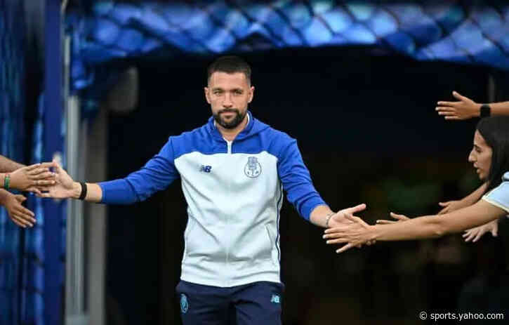 Porto manager Francesco Farioli: “I wish Mora the best.”
