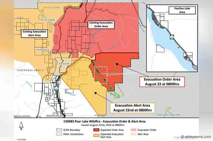 More evacuation orders, alerts issued in response to Pear Lake fire near Clinton