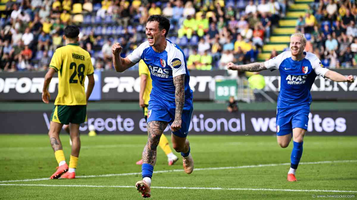 AZ nog foutloos na moeizame zege op tien man van Fortuna Sittard