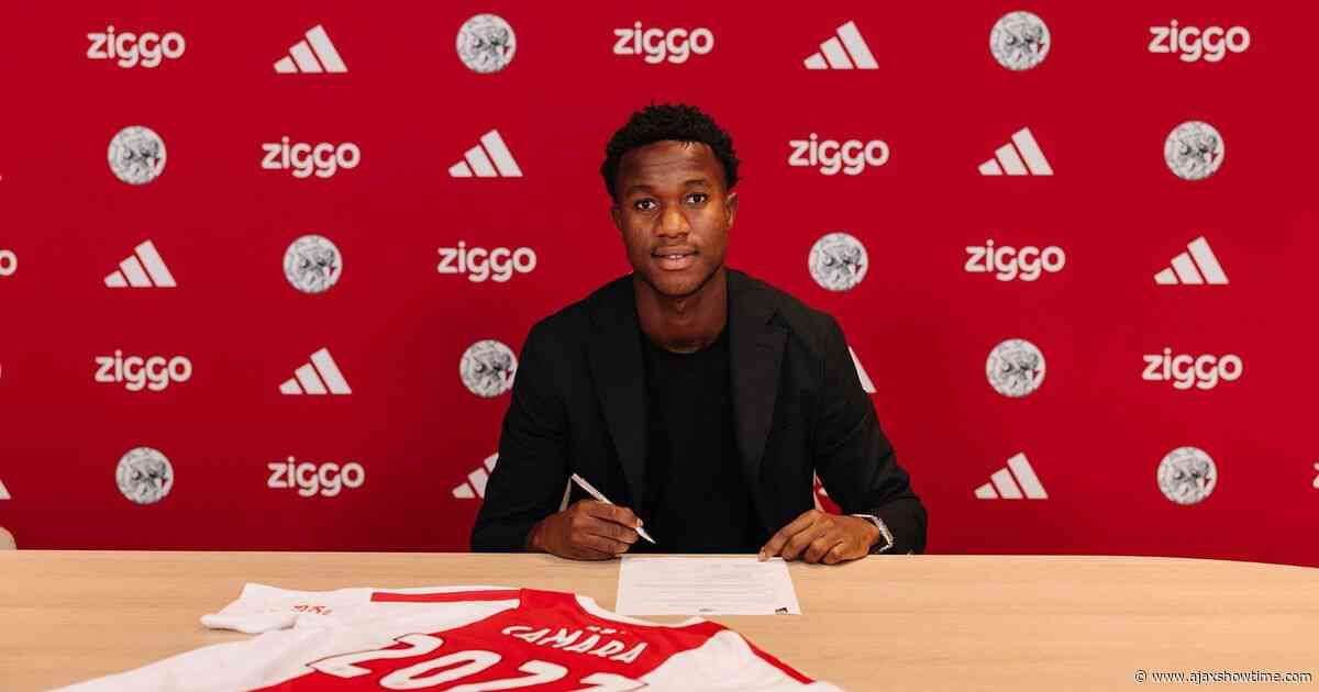 Camara kreeg advies van oud-Ajacied om bij Ajax te tekenen: 'Dat zei hij meteen tegen mij'