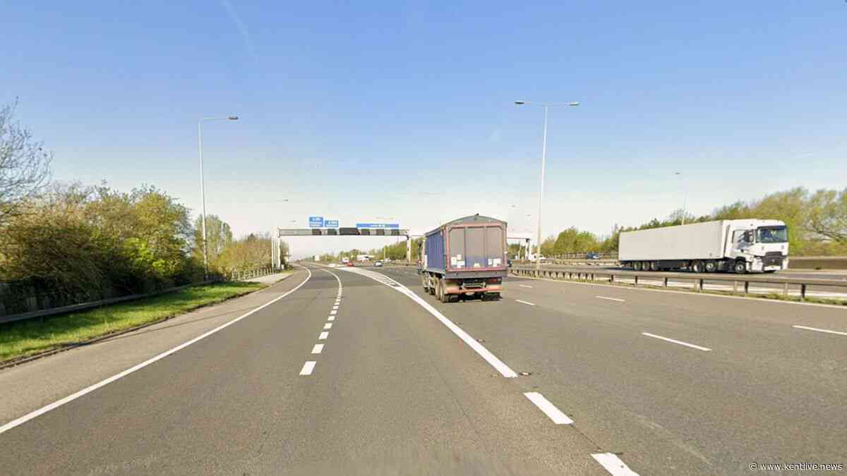 Teen girl dies after M20 collision near footbridge at Aylesford