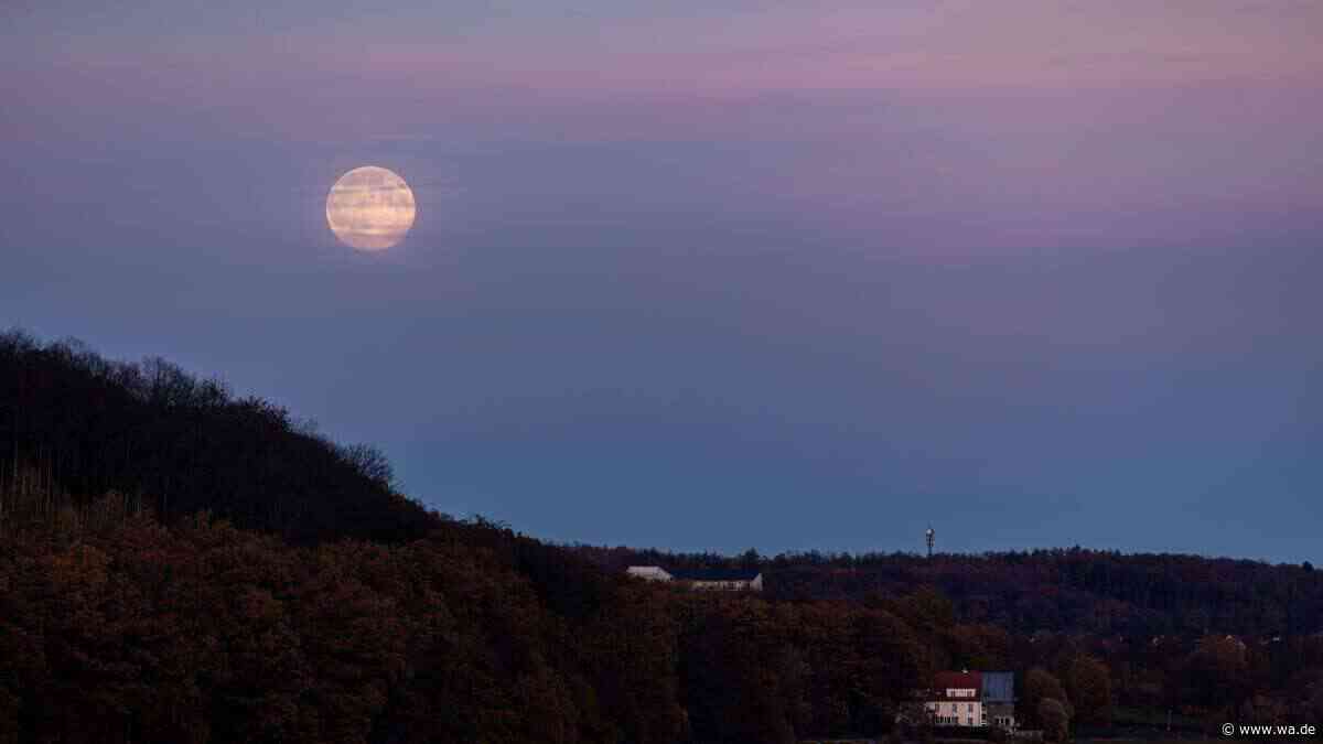 Mondfinsternis am Freitag sehen? Für Millionen Deutsche wird es eng – eine Region hat die besten Chancen