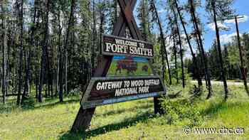 RCMP search for suspect in shooting that injured 3 in Fort Smith, N.W.T.