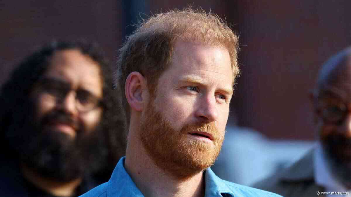 „Nur die Engsten sind eingeweiht“: Palast-Insider enthüllt wahren Grund für Prinz Harrys Rückkehr