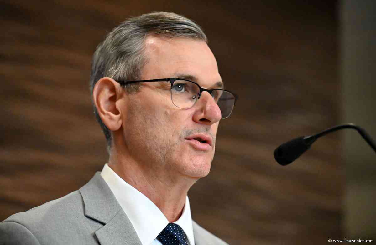 Because Albany's police chief retired before, city has to post his job