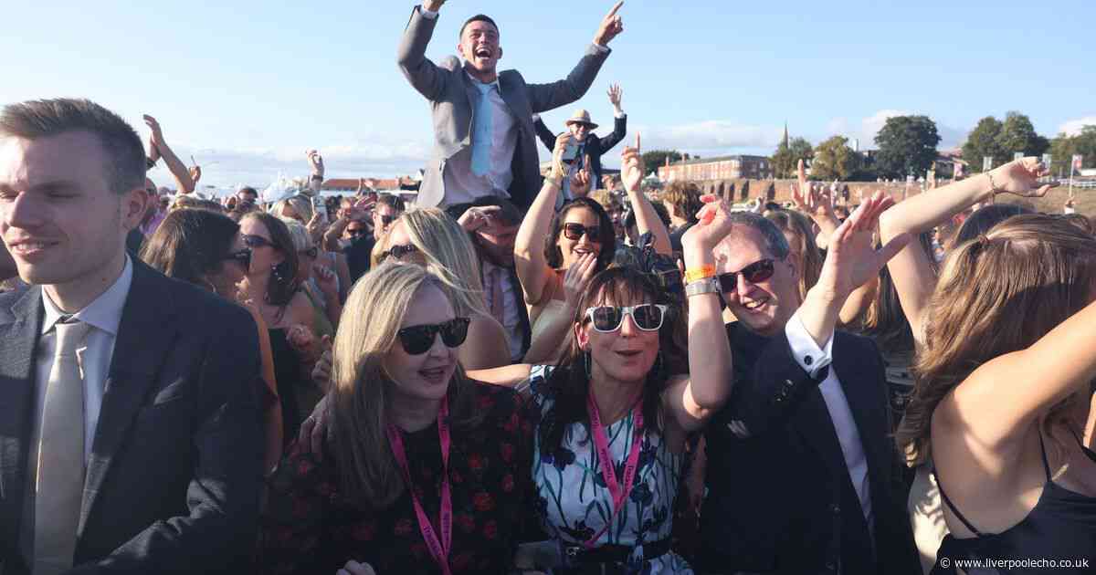 56 of the best pictures from Ladies Day at Chester Racecourse