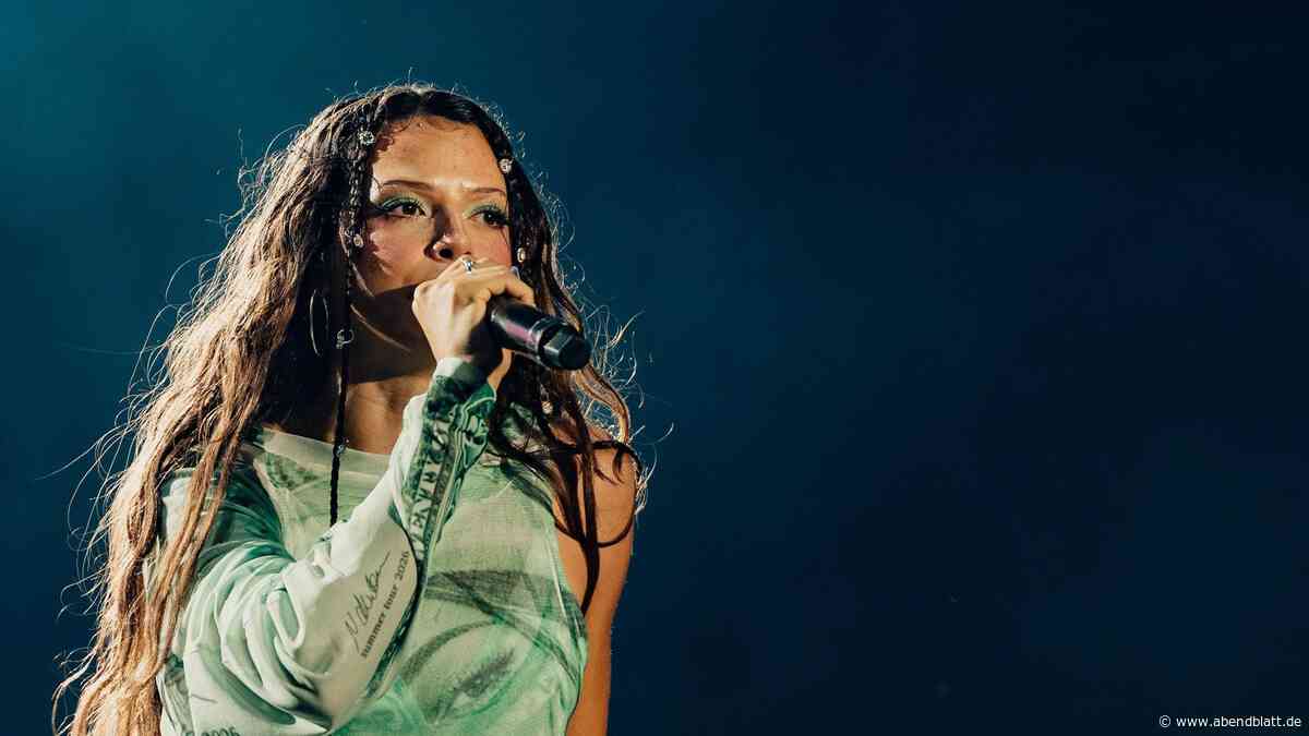 Nina Chuba in Hamburg: War das Bill Kaulitz oder nur eine Fata Morgana?