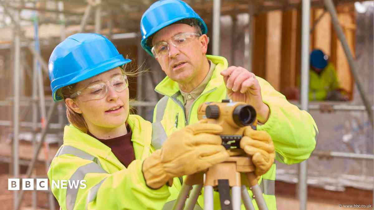 Construction firms urged to offer more apprenticeships