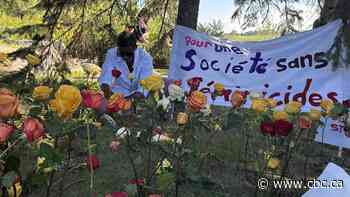 Montrealers march to denounce violence against women after 2 killed in 1 week