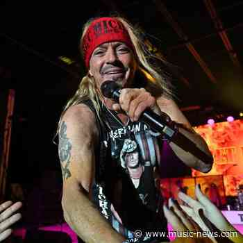 Bret Michaels cancels shows after kidney stone surgery