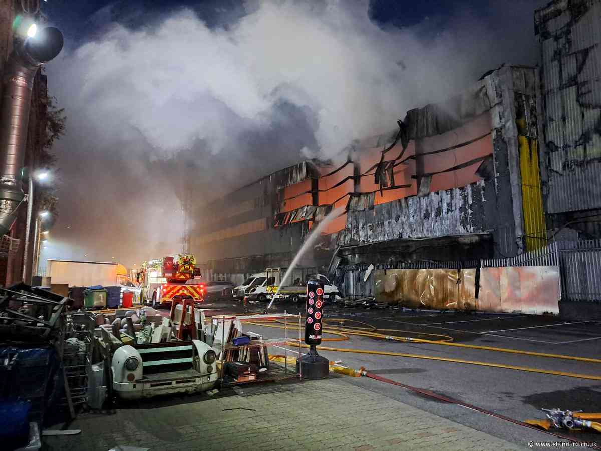 Soaring number of fires at recycling centres blamed on vape batteries
