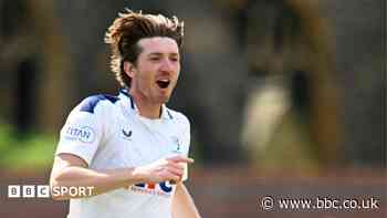 Yorkshire and Hampshire set up intriguing finale