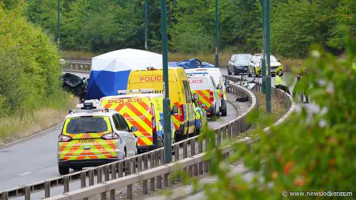 Spookrijdende auto botst op politiewagen in Middlesbrough, zeven doden