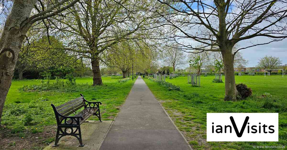 London’s Pocket Parks: The Closes, West Drayton, UB7