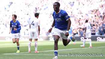 Thierno Barry doesn't hang around as four Everton players pose Jack Grealish question