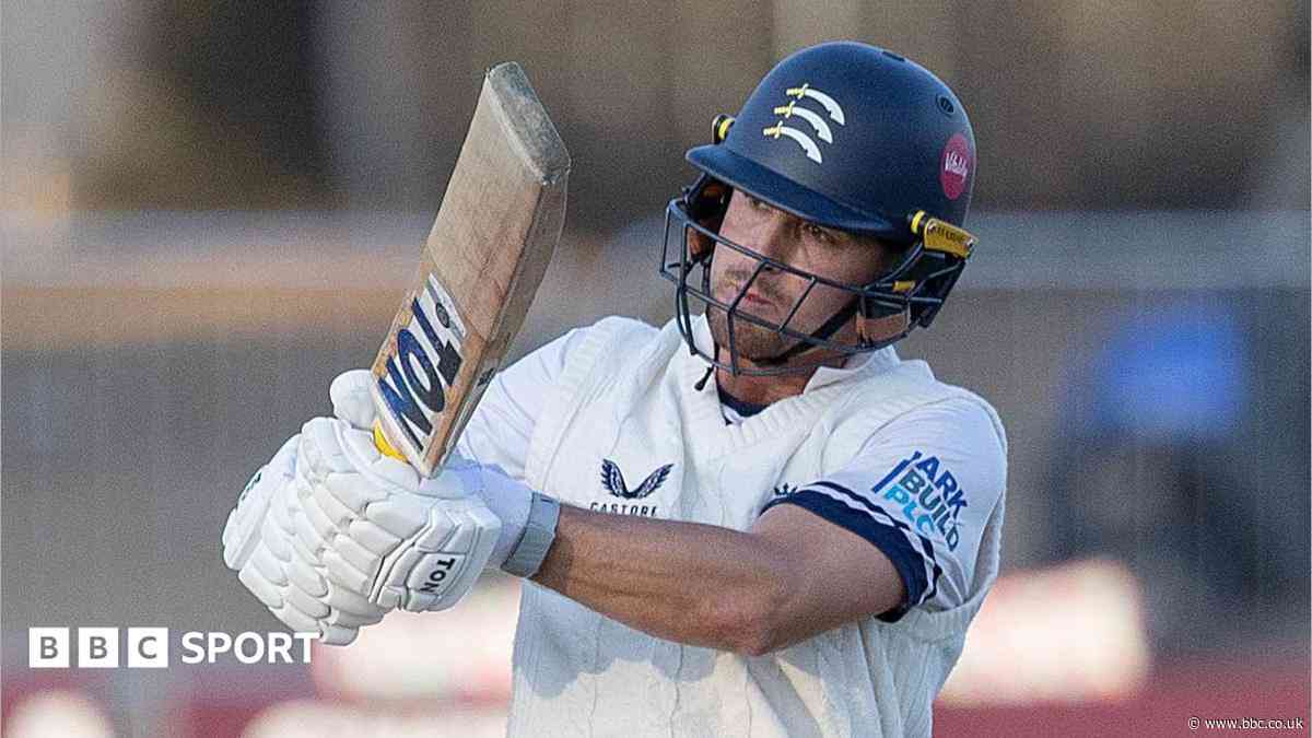Middlesex face uphill struggle against Kent