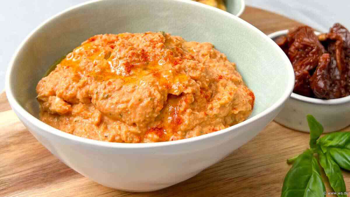 Selbstgemachter Tomate-Mozzarella-Aufstrich: Dieser Aufstrich bringt Urlaubsgefühle aufs Brot