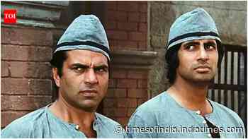 In 1975, why was ' Sholay' declared a flop?