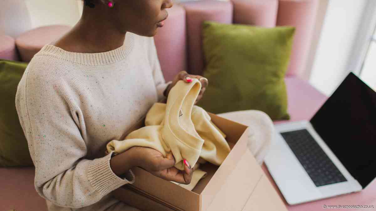Vinted shoppers are fed up with 1 very common seller habit after buyer receives 'damp' item
