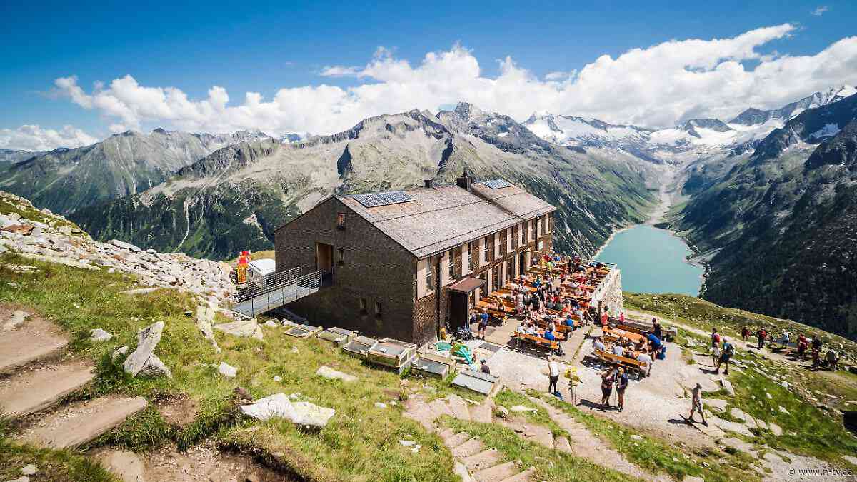 Unglück bei Familien-Bergtour: Deutscher stürzt in Zillertaler Alpen in den Tod