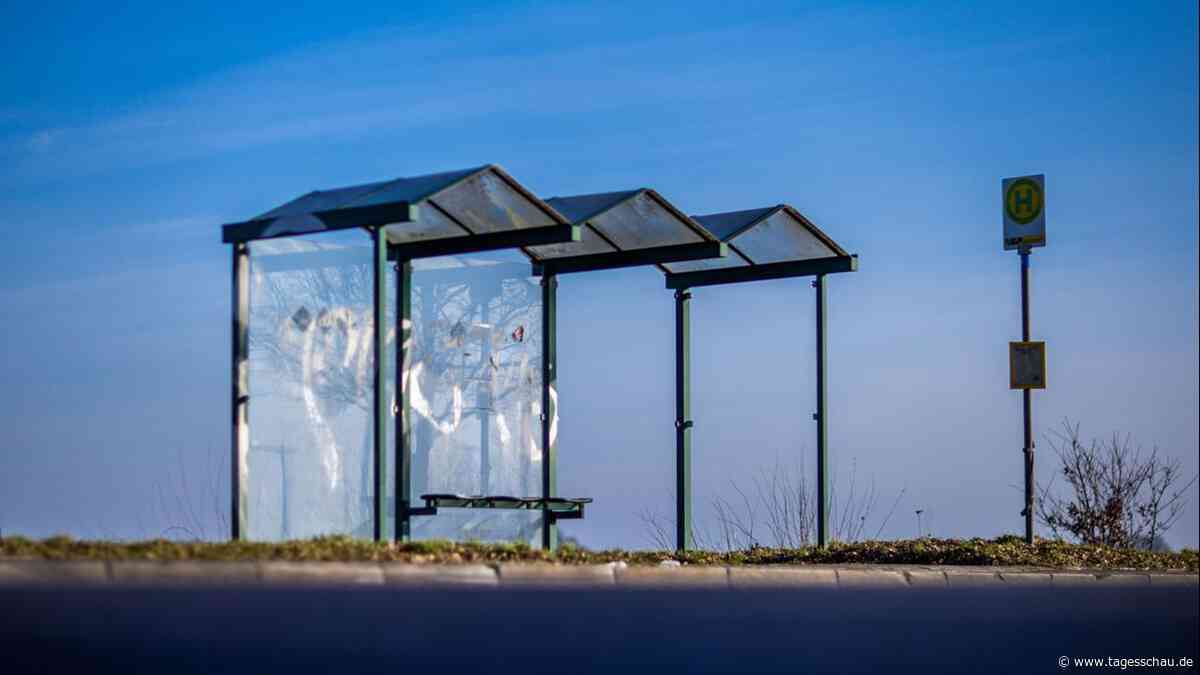 Nahverkehr auf dem Land: Wenn der Bus nur alle paar Stunden kommt