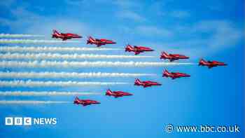 They're part of British culture, but how safe are flight shows?