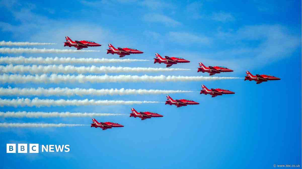 They're part of British culture, but how safe are flight shows?