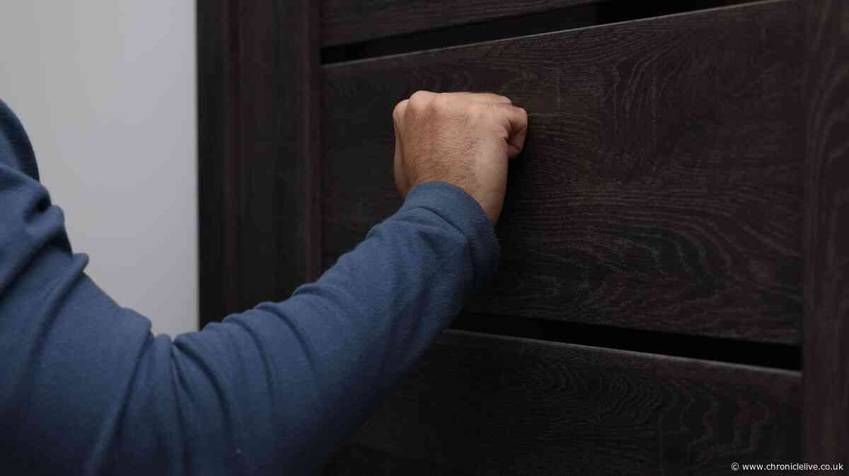 HMRC 'to send inspectors to homes' under new UK tax plans
