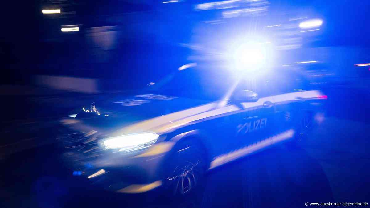 Angriff mit dem Barhocker: In Neu-Ulm sind drei Bargäste aufeinander losgegangen