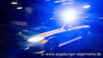 Angriff mit dem Barhocker: In Neu-Ulm sind drei Bargäste aufeinander losgegangen