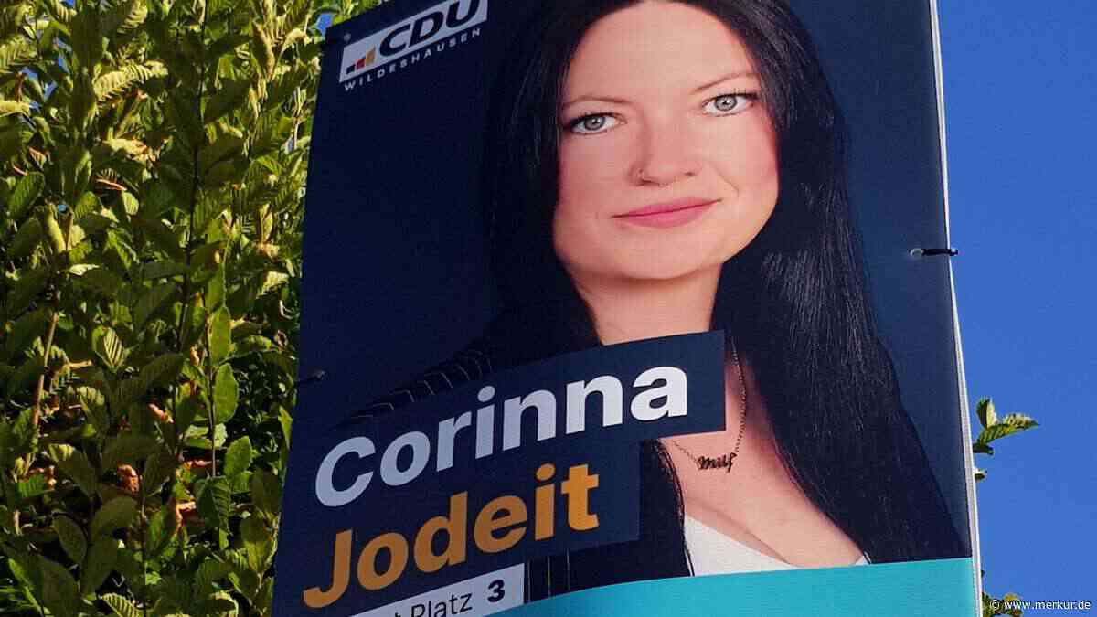 „Peinlich“: Halskette von CDU-Politikerin auf Wahlplakat sorgt für Aufregung