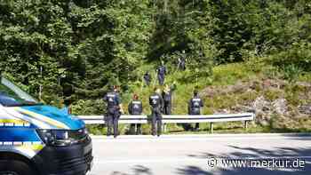 Leiche am Sylvensteinsee gefunden: Kriminalpolizei ermittelt am Fundort