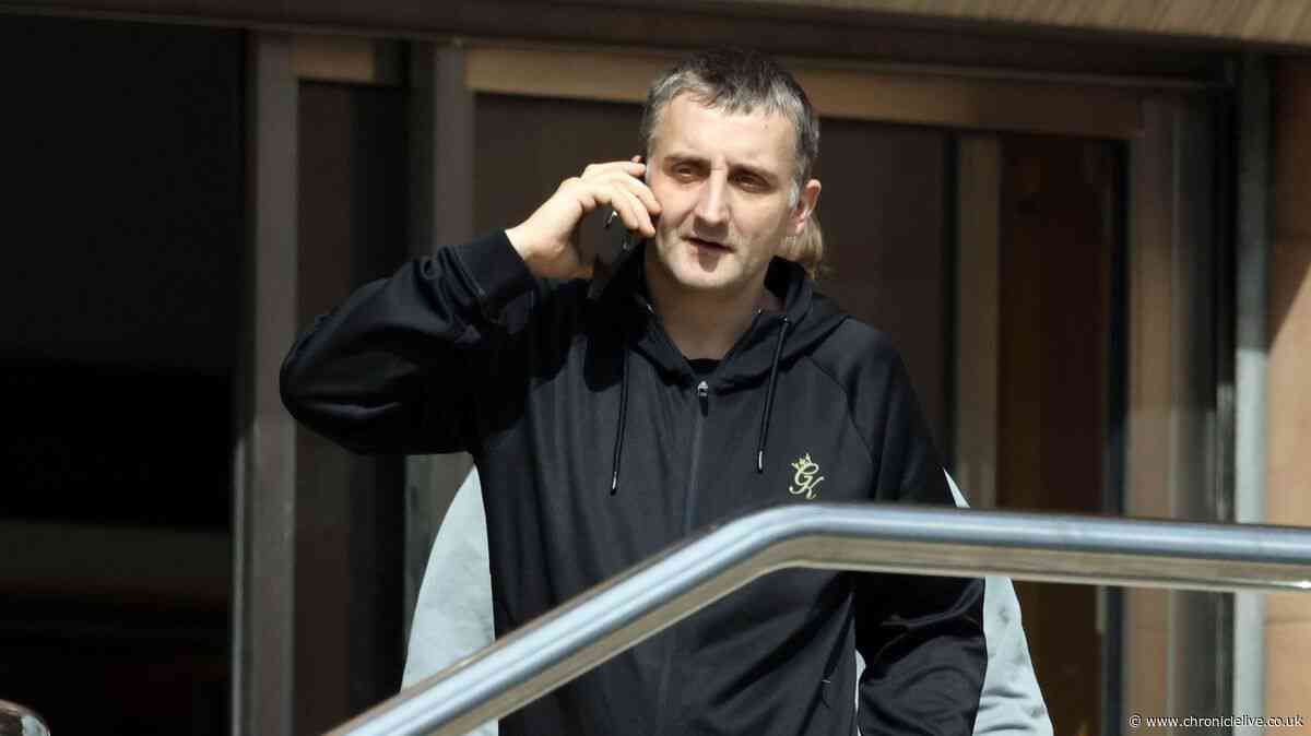 'Threatening and abusive' thug kicked out at police officer during Gateshead arrest