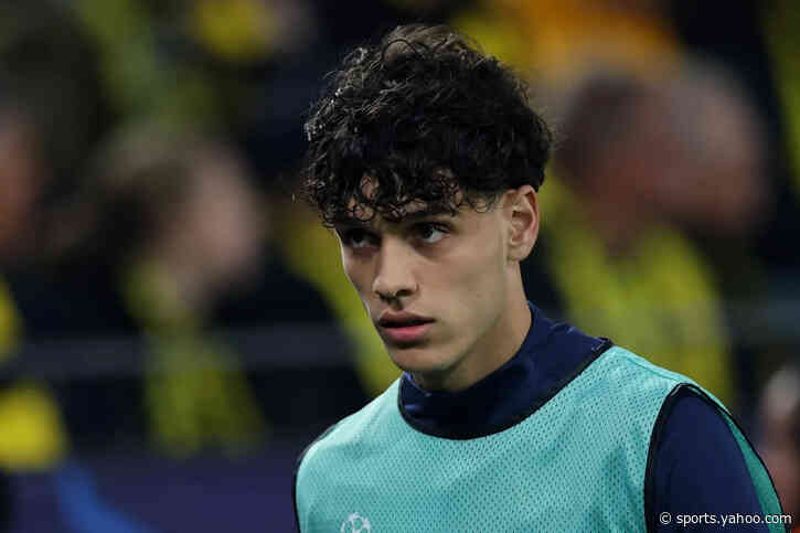 Real Sociedad have not given up on the pursuit of Barcelona defender amid Dortmund links