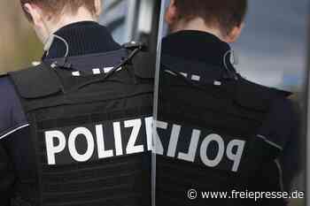 Suzuki kracht gegen Transporter: Zwei Männer in Falkenstein schwer verletzt