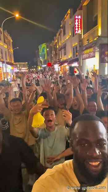 Dub Nation Shows Out for Draymond in China | #shorts