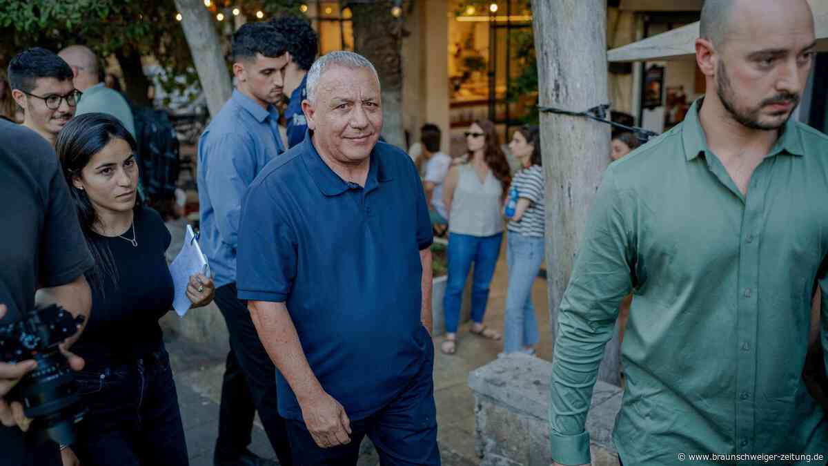 Israel: Der Mann mit dem Teddybär-Lächeln wird für Netanjahu gefährlich