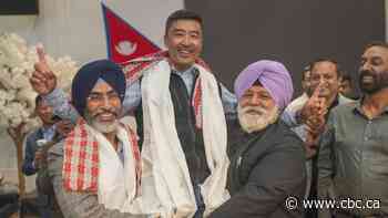 Surrey man honours Sherpa who saved his life on Mount Everest