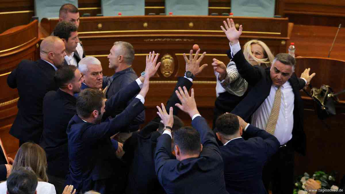 Präsidentenwahl: "Schlimmste Krise in Kosovo seit dem Krieg"