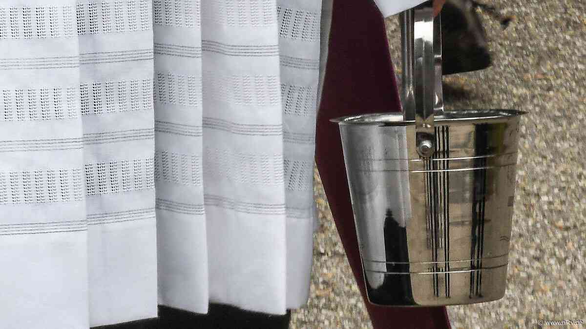 "Meine zweite Berufung": Nach 37 Dienstjahren: Katholischer Pfarrer gibt Amt für die Liebe auf