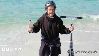 Man completes 2,800 mile scoot across Australia