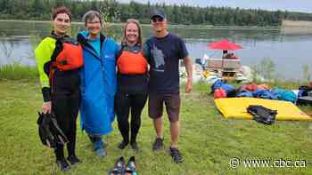 Relay team swimming 1,375 km down B.C.'s Fraser River to promote rivershed protection