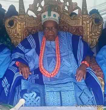 Ekiti monarch honours Oyebanji, Bamidele with chieftaincy titles