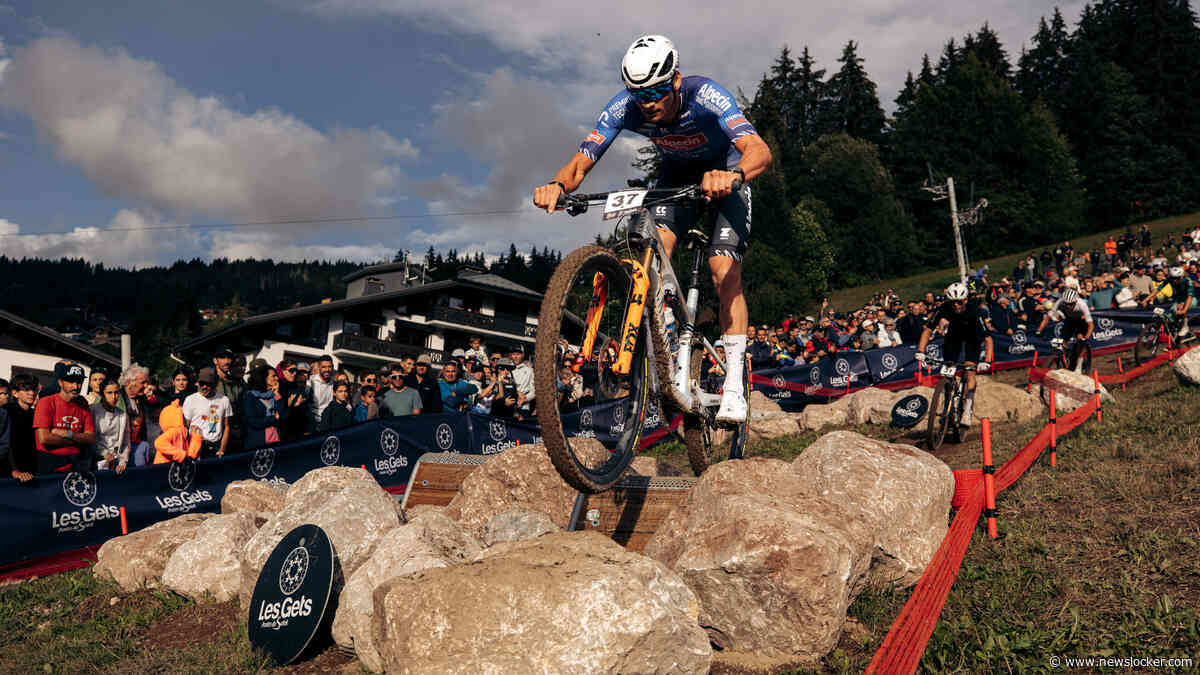 Mathieu van der Poel lijkt klaar voor WK: na thriller nipt tweede bij rentree op mountainbike in Les Gets