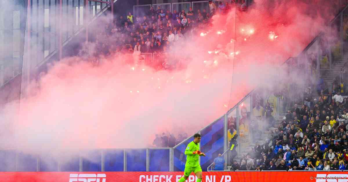 LIVE eredivisie | Cambuur-Feyenoord ligt stil door vuurwerk, Makkelie: ‘Als hier de rust is wedergekeerd, gaan we verder’