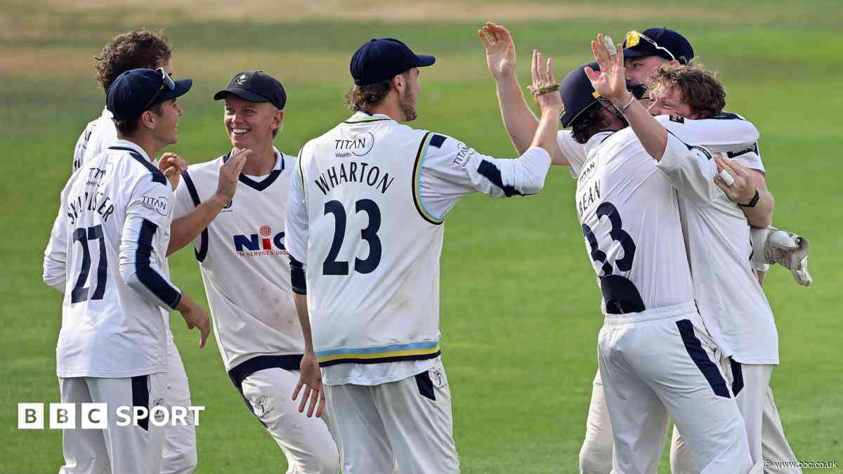 Bess pulls Yorkshire clear of Hants in relegation battle